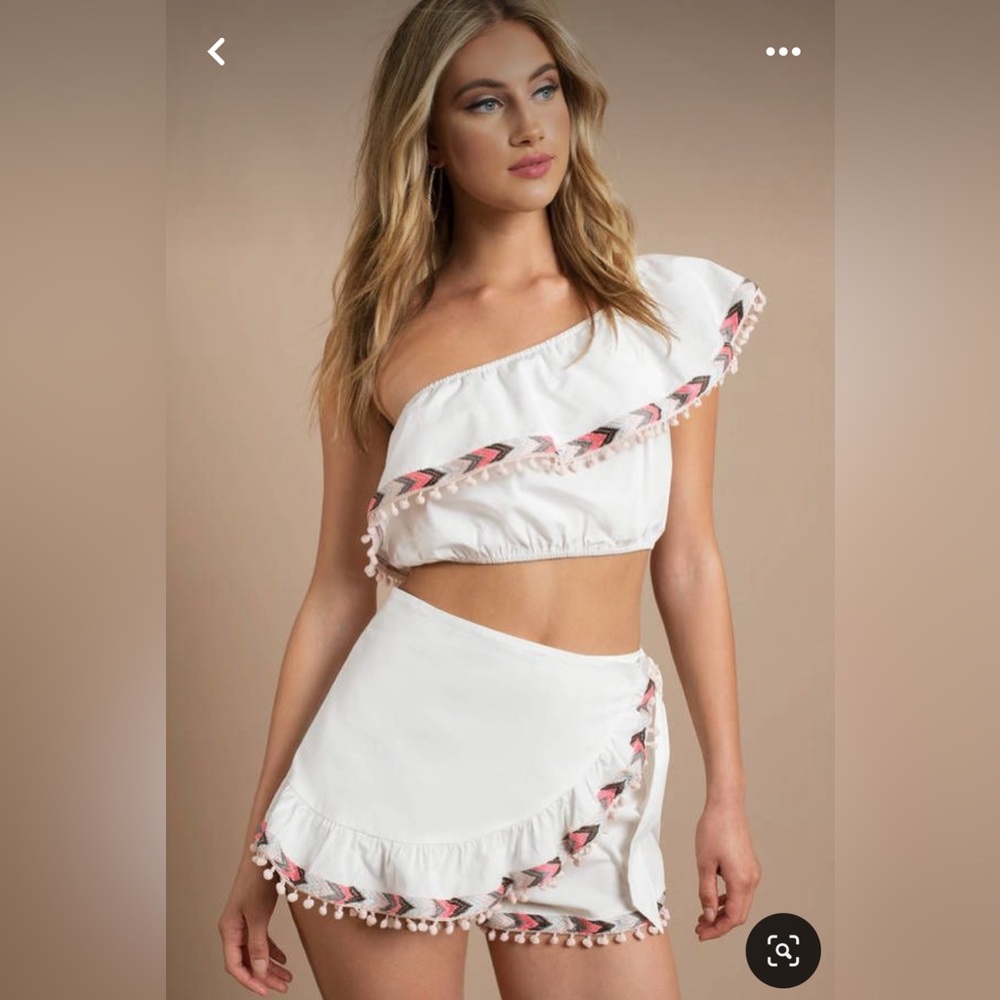 NWT TOBI Judy White One Shoulder Crop - Picture 5 of 9